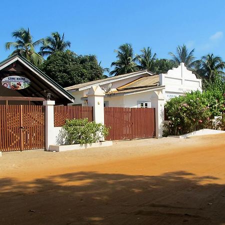 Ezime Guesthouse Accra Exteriér fotografie